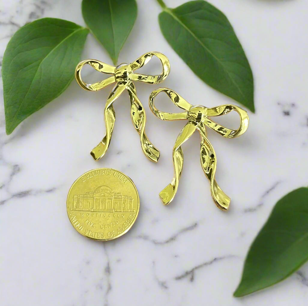 Pretty Bow Dangles Earrings
