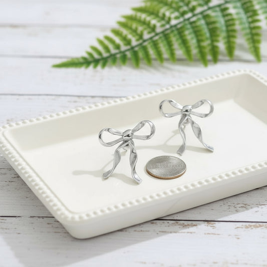 Pretty Bow Dangles Earrings