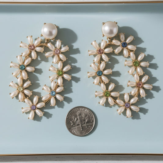 Heirloom Daisy and Pearl Drops